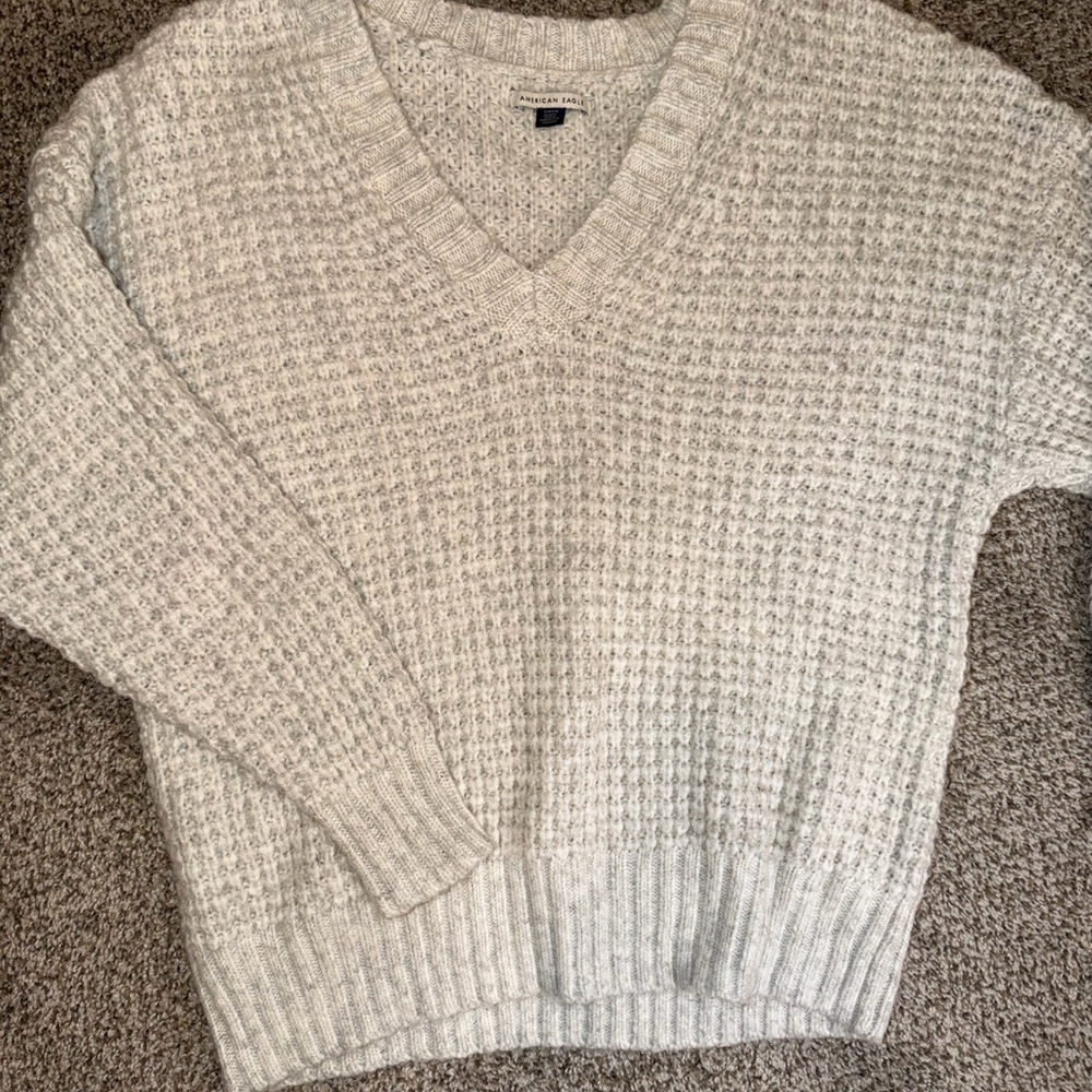 American Eagle Outfitters V-Neck Sweater in Light Gray